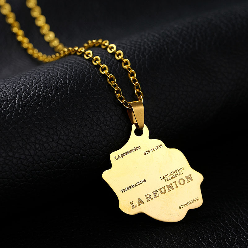 Daily Occasion IG Style Map Letter 201 Stainless Steel Plating Unisex Pendant Necklace Men Pendant Necklaces