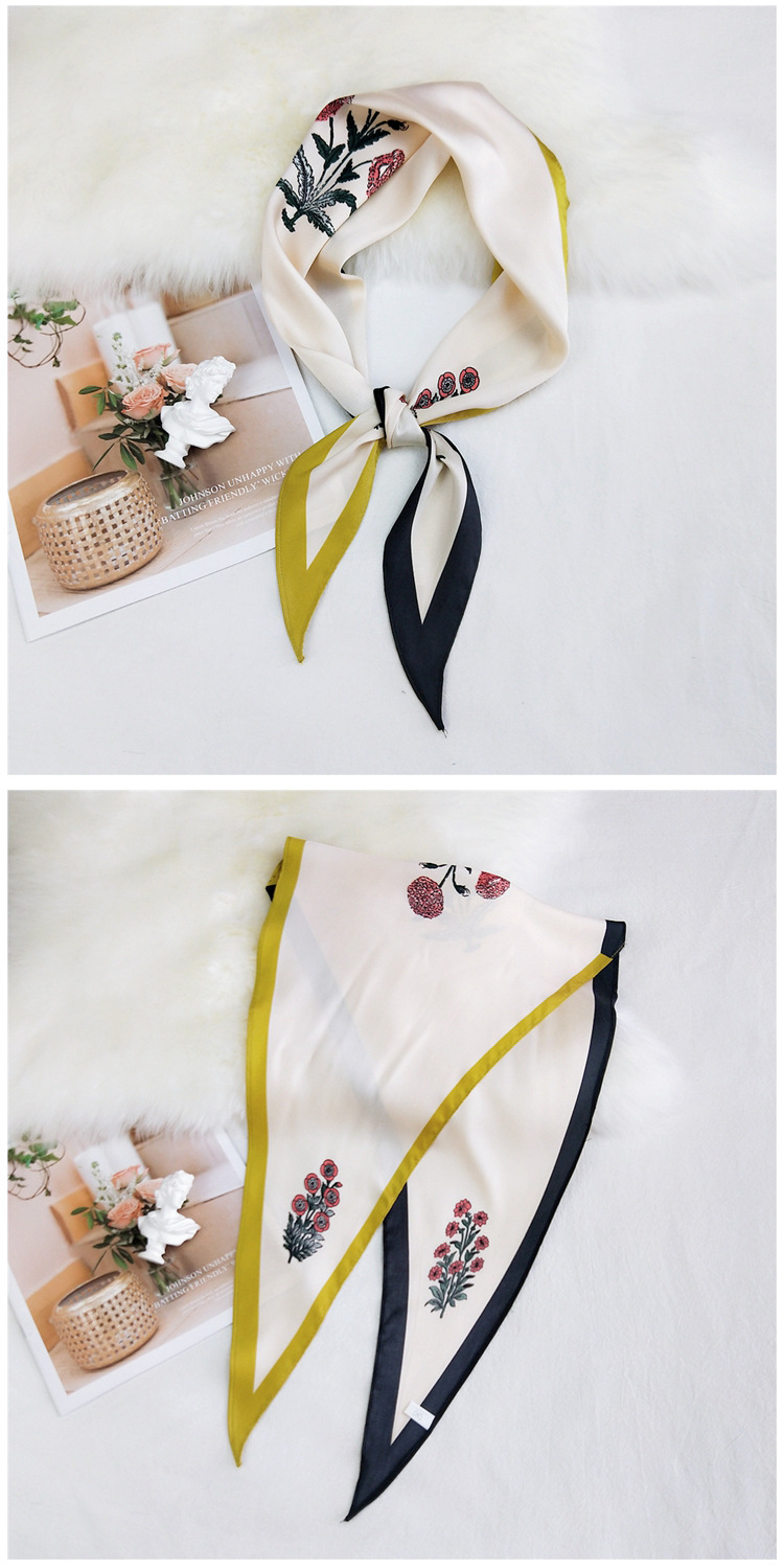 New Twill Letter Diamond-shaped Small Silk Scarf display picture 4