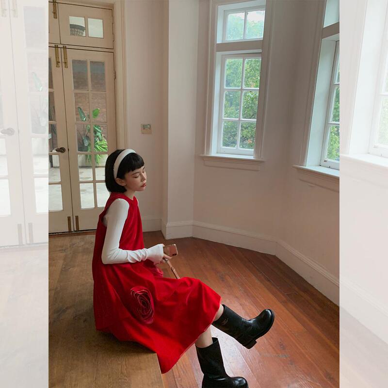 [in stock] The main character halo kill texture velvet rose vest skirt can be salt sweet medium-length skirt
