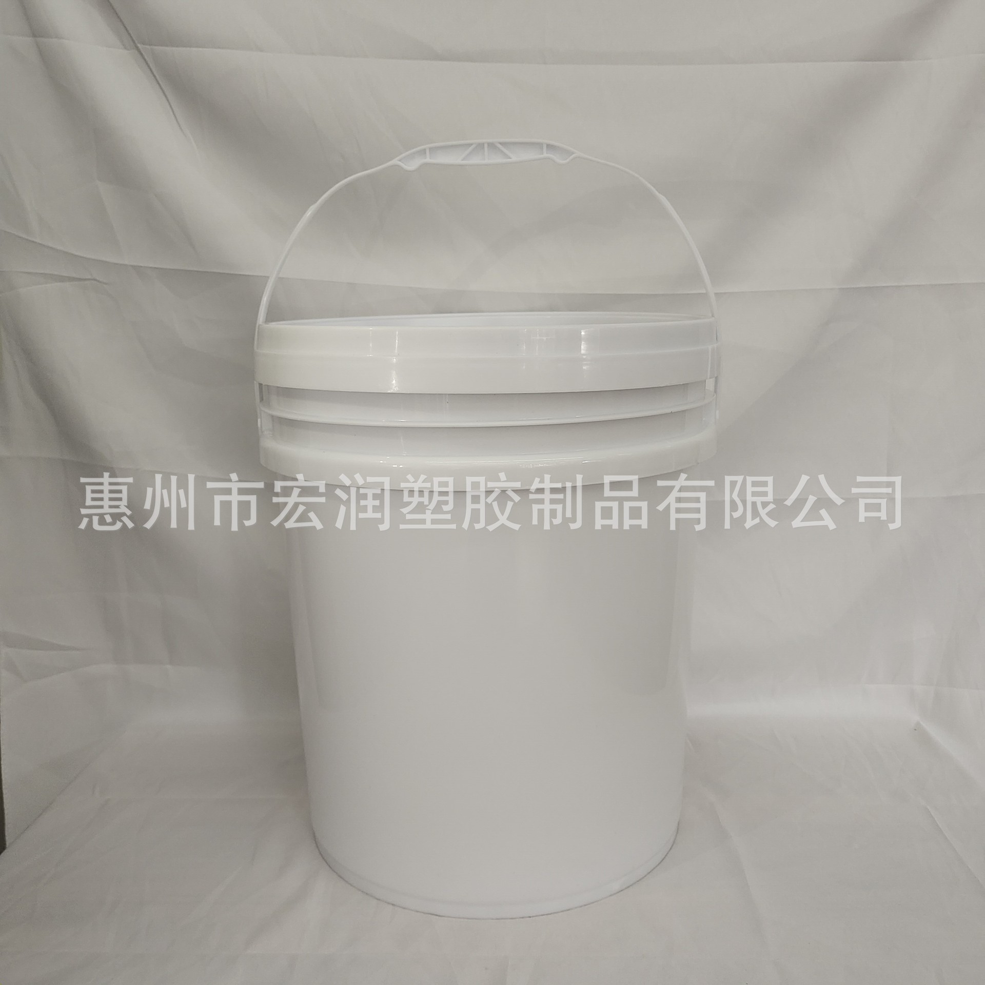 厂家批发25l涂料桶 乳白密封包装桶 圆形 25升塑料桶