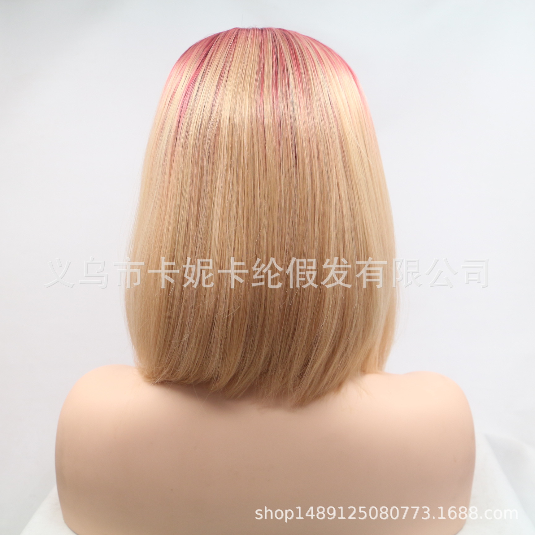 Europa y América de moda en el cabello de fibra química peluca de cabello de mujer en stock al por mayor