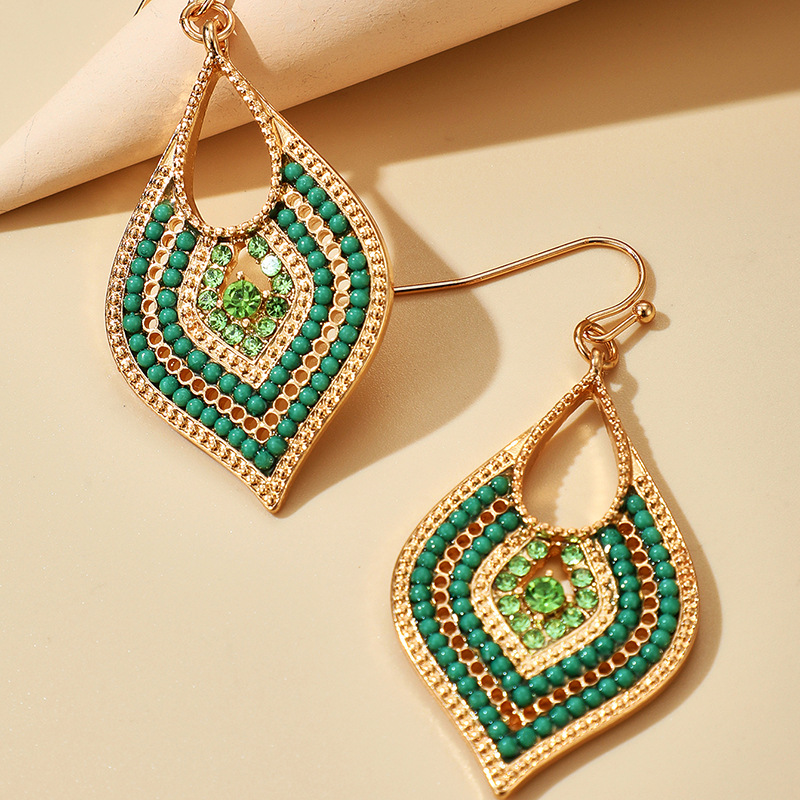 Ethnic Style Rice Beads Leaf Earrings display picture 4