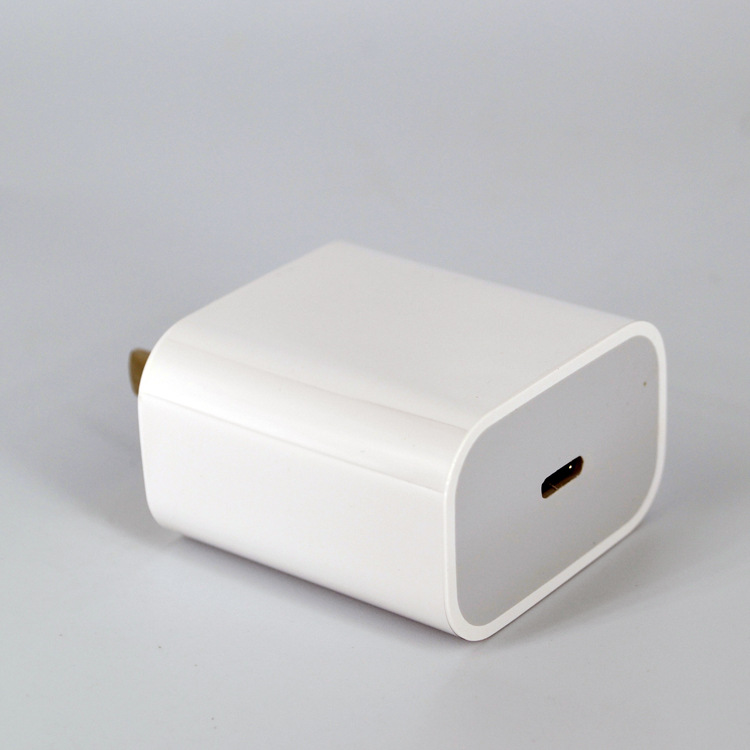PD20W Charger 3C Certified Fast Charge TYPE-C Port Suitable For Apple IPhone12 Ipad Flash Charging Head