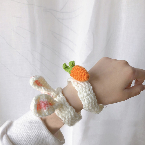 网红成品小熊手环毛线手工编织兔子耳朵萝卜手链情侣创意礼品