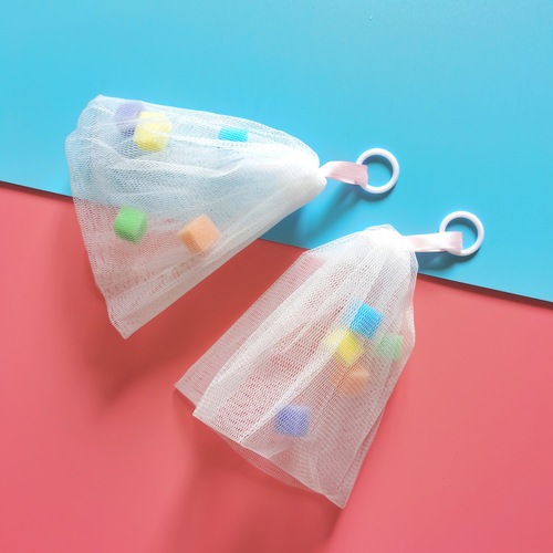 Wholesale colored sponge blocks bubble mesh, foaming net, facial cleanser foaming net, delicate soap foam
