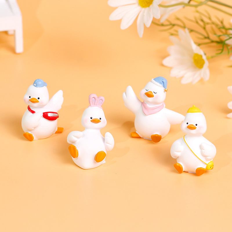 Zakka 창조적 인 수지 공예 홈 장식 장식 만화 귀여운 오리 자동차 케이크 미니 장식품