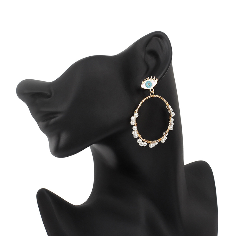 Hot Sale Round Wreath Ladies Fashion Earrings Style Demon Eyes Pearl Earrings Wholesale Nihaojewelry display picture 2