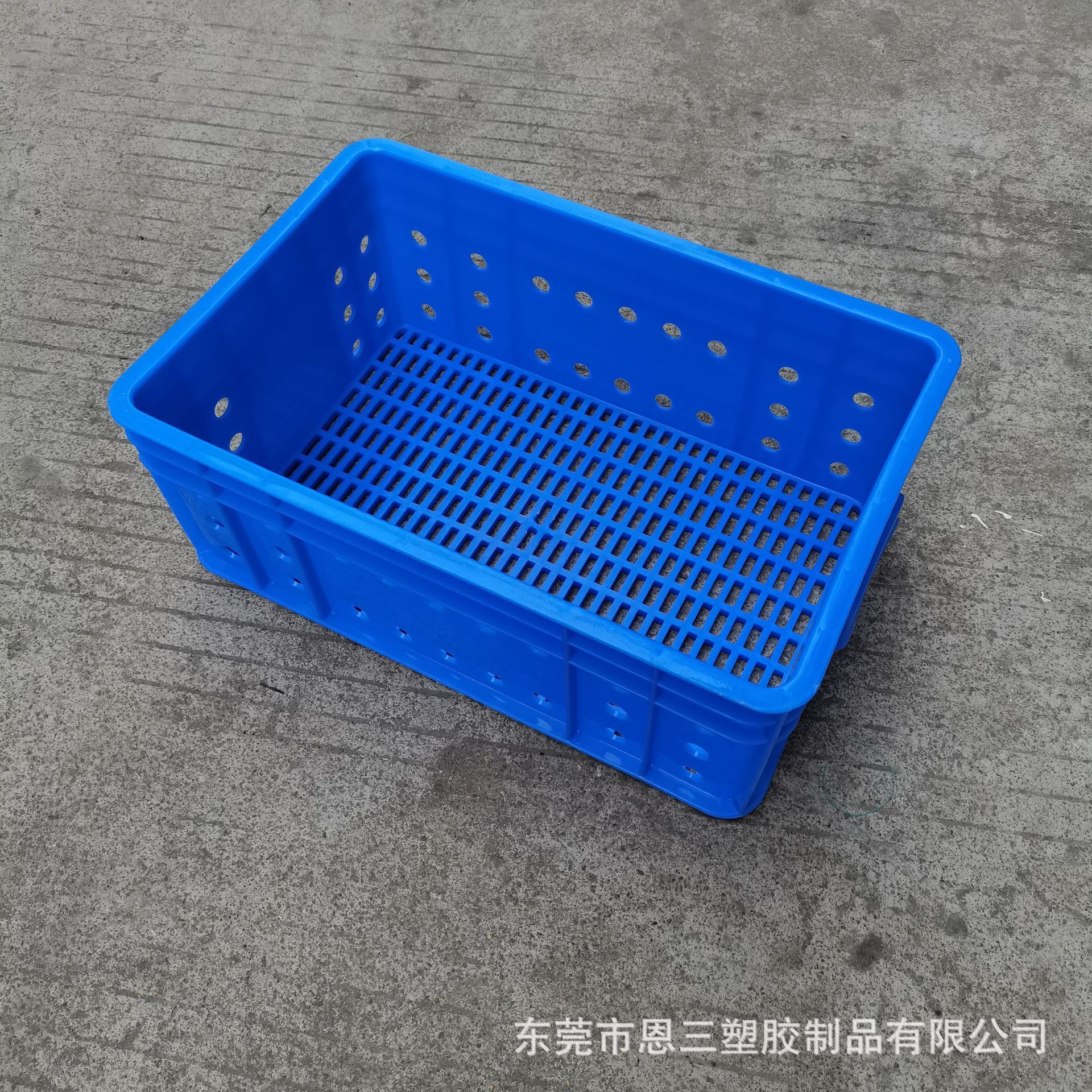 供应16号480*315*190mm周转箱镂空漏水透气运输周转箩筐带孔胶箱