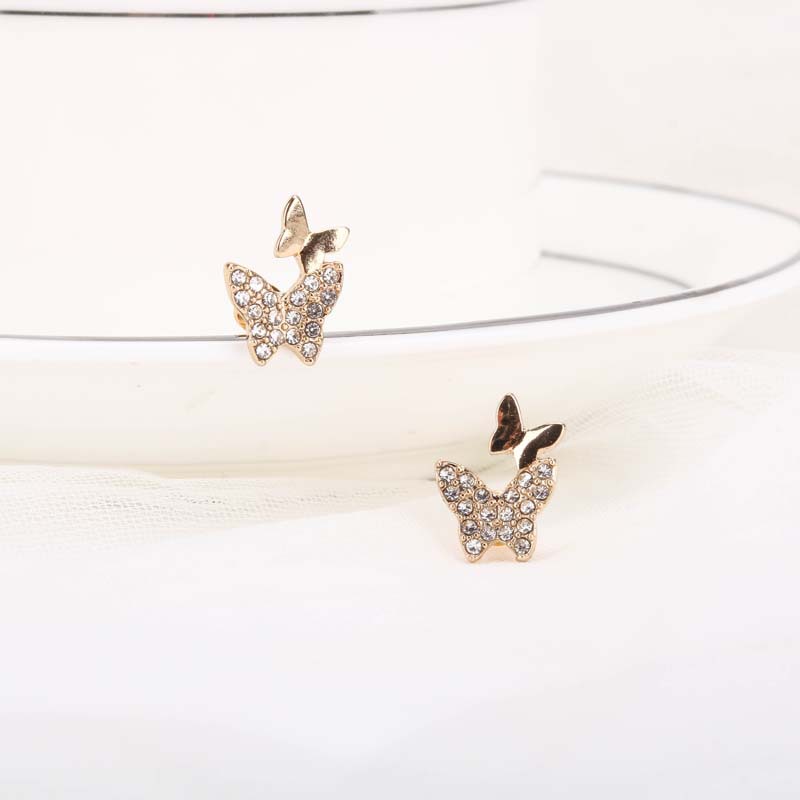 Qingdao Schmuck Großhandel Neue Beliebte Schmetterlings Ohrringe Earings Einfaches Temperament S925 Silberne Nadel Ohrringe display picture 1