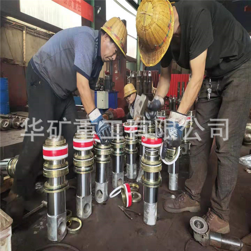 12877396935_1823631310