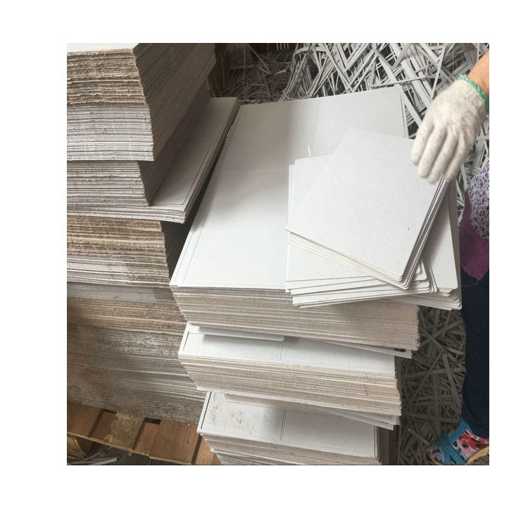 阳江600-900g灰板纸| 特规灰板纸可订做| 相框背板用双灰纸板