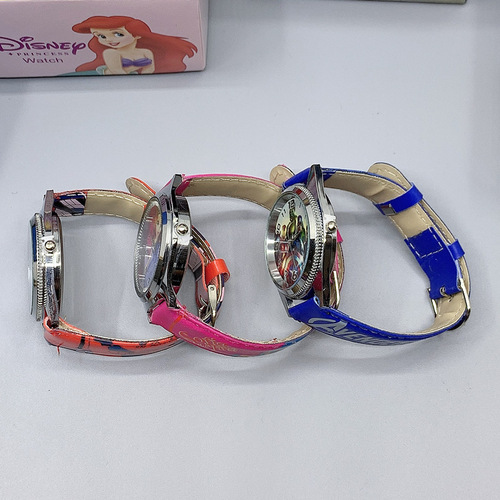 Children's Ice and Snow Theme Watch Box Set with Cartoon Watch and Gift Box