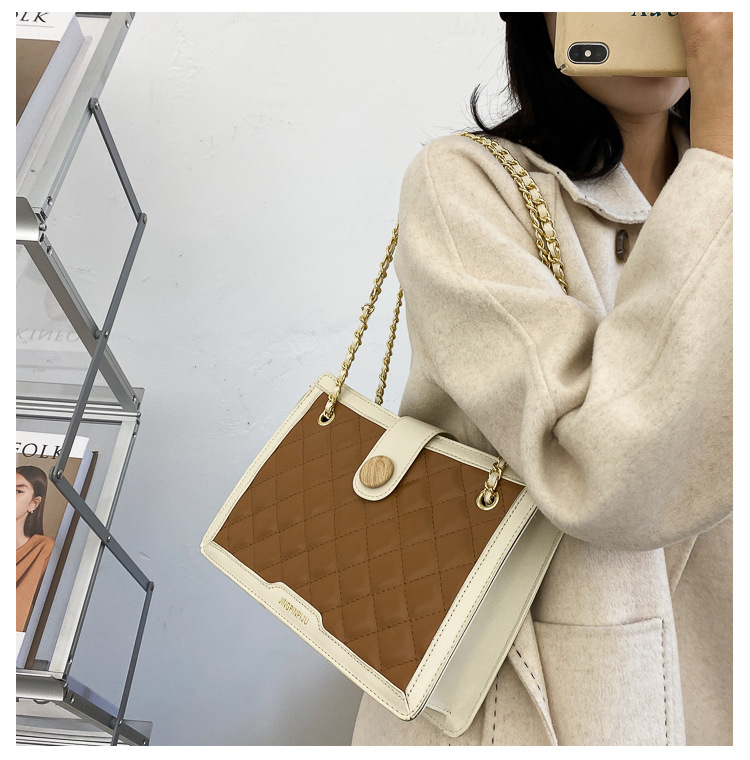 New Fashion Casual Messenger Shoulder Popular Small Square Bag display picture 10