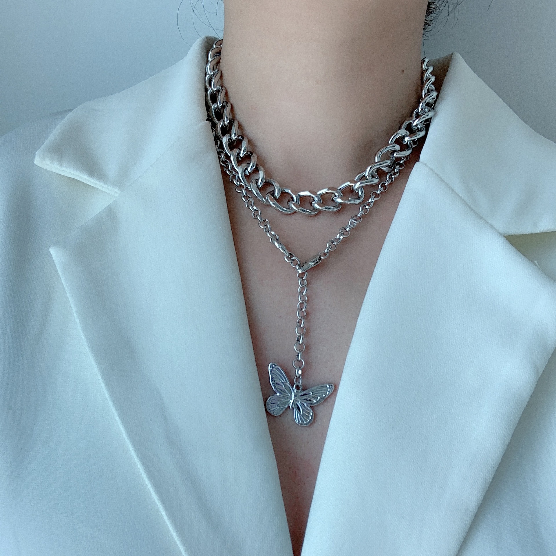 Exaggerated Double Stacking Butterfly Necklace Metal Chain Choker Clavicle Chain Sweater Chain Wholesale Nihaojewelry display picture 12