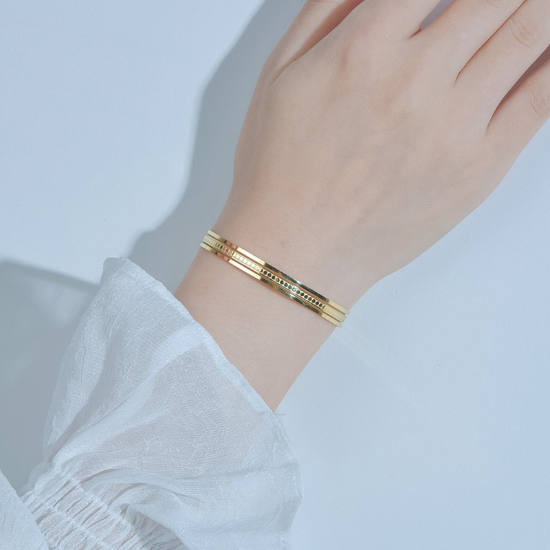 Pulsera De Acero Inoxidable Hueca Gold Line display picture 6