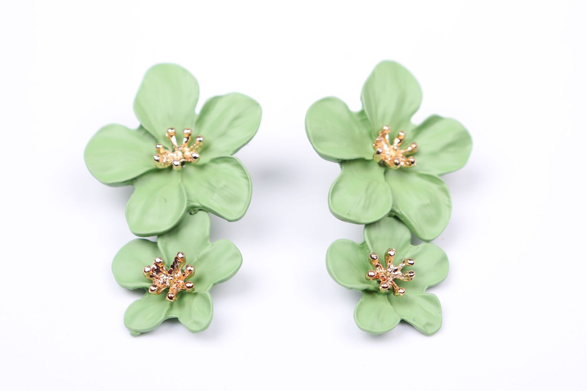 1 Pair Casual Simple Style Flower Stoving Varnish Alloy Drop Earrings display picture 10