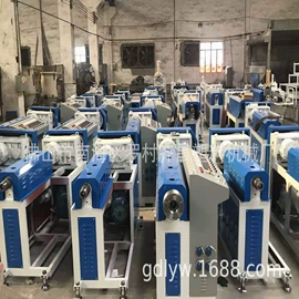 塑料挤出机;塑料管材设备;塑料成型机