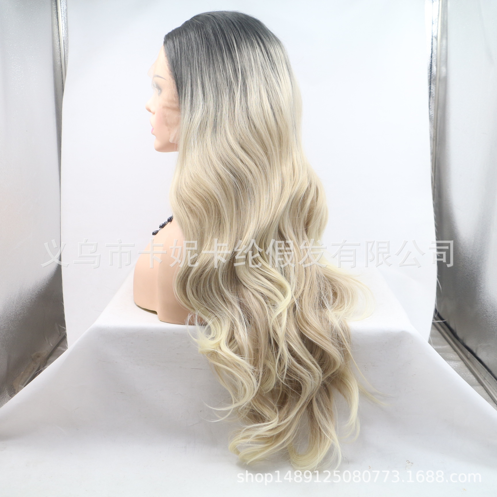 Peluca de fibra química de pelo largo y rizado de moda europea y americana, tocado de mujer, funda de pelo de encaje al por mayor