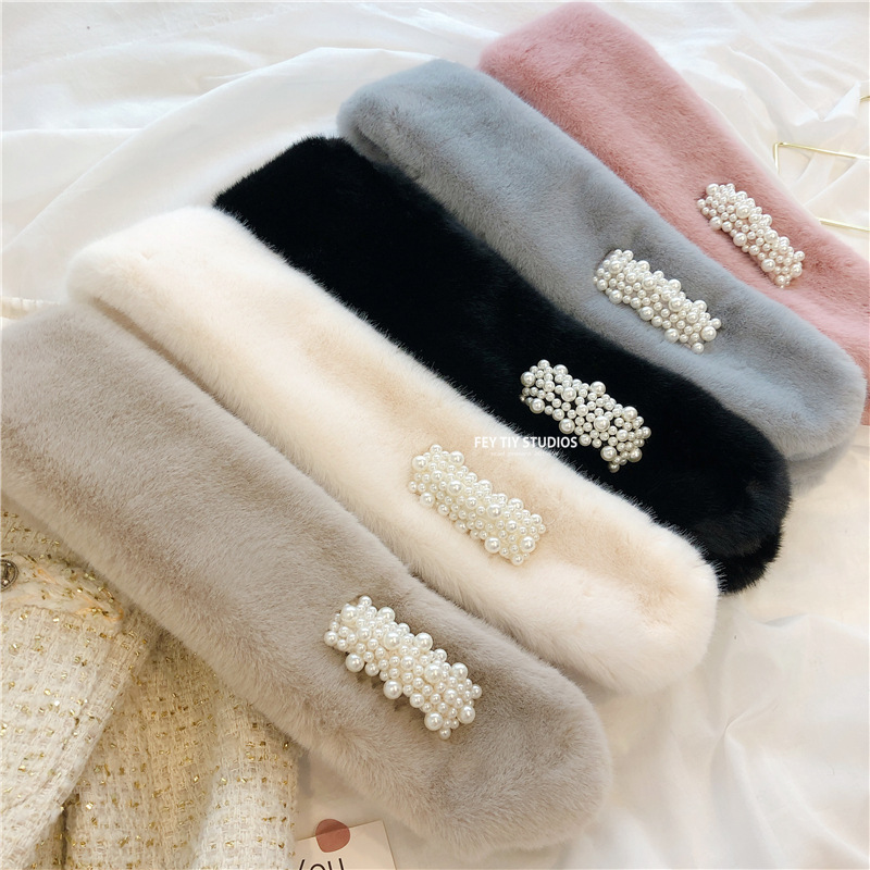 毛毛绒围脖女冬季保暖韩版百搭珍珠白色交叉防濑兔毛围巾可爱少女