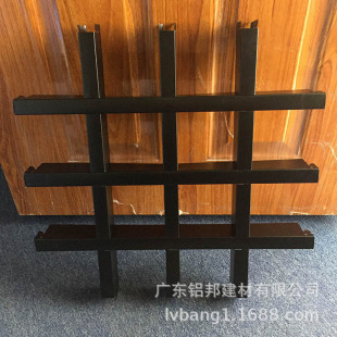 �X���ɽ���S�� ���������컨��ɫ�W������X��ŵ������r��