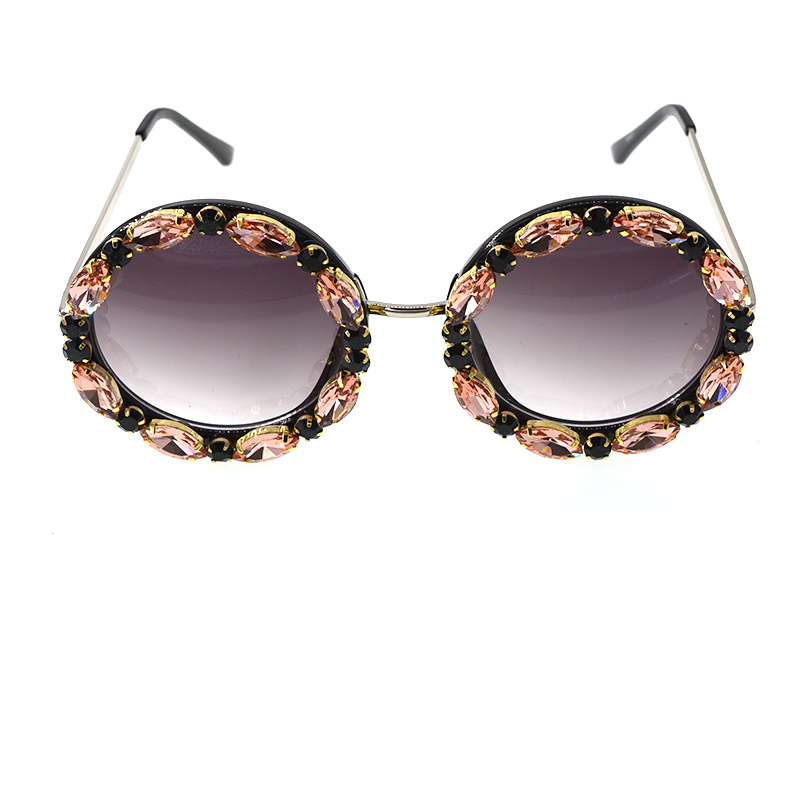 10g Weight Unisex Gender Retro Style Red, Green Color New Sunglasses Korean Diamond Women's Rhinestone Glasses 无