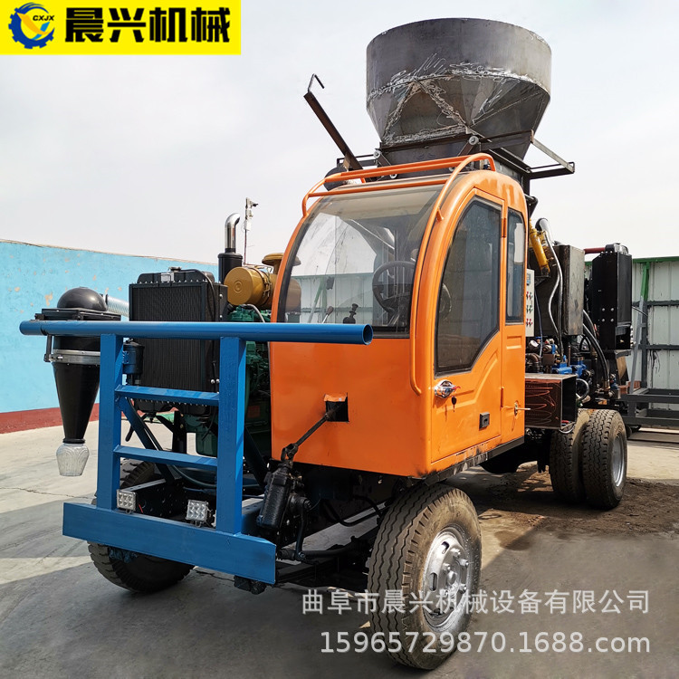 直供行走式玉米秸秆打包机行走式秸秆粉碎压块机全自动青贮装袋机