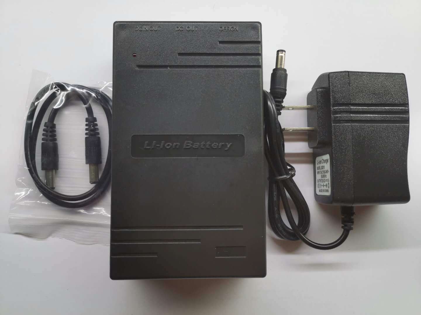 厂家供应聚合物24V3000mAh锂电池后备移动电源配1A充电器锂电池组