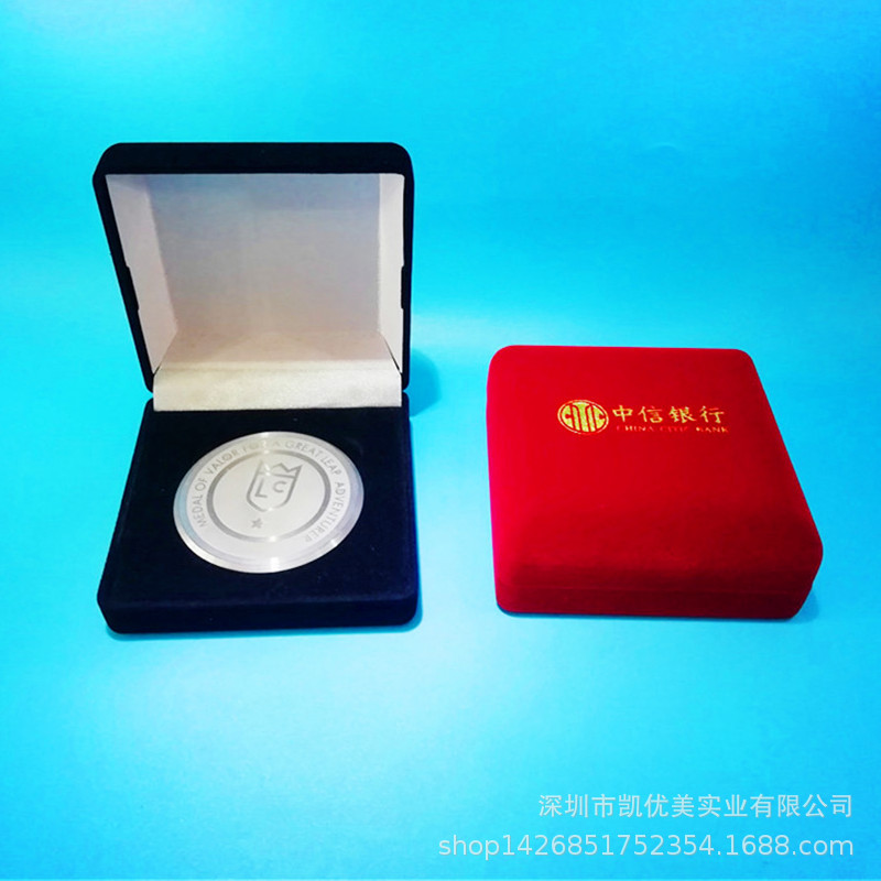 通用纪念币奖牌织带绒布盒90*90*40mm徽章新款圆角喷绒产量大品质