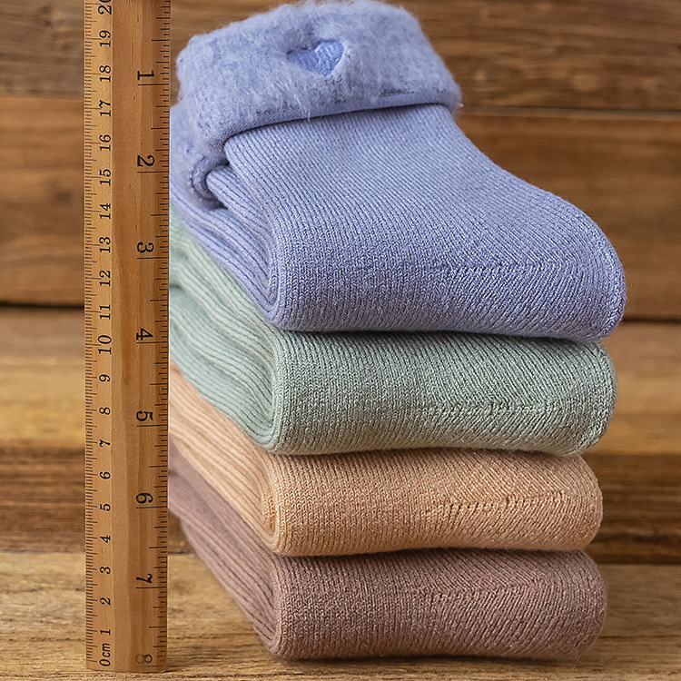 22817764215 628334584