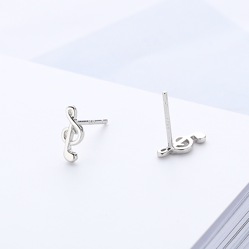 Sophisticated agile cute elegant earrings