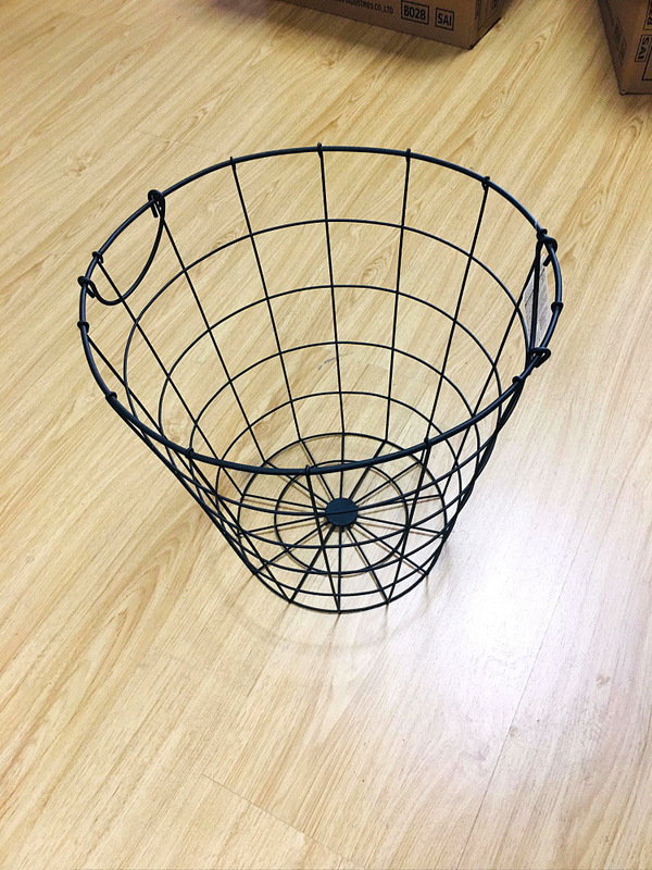 Wrought Iron Hollow Waste Paper Basket Nordic Dirty Clothes Basket Office Waste Paper Basket Home Foldable Garbage Bag Shelf Storage Basket