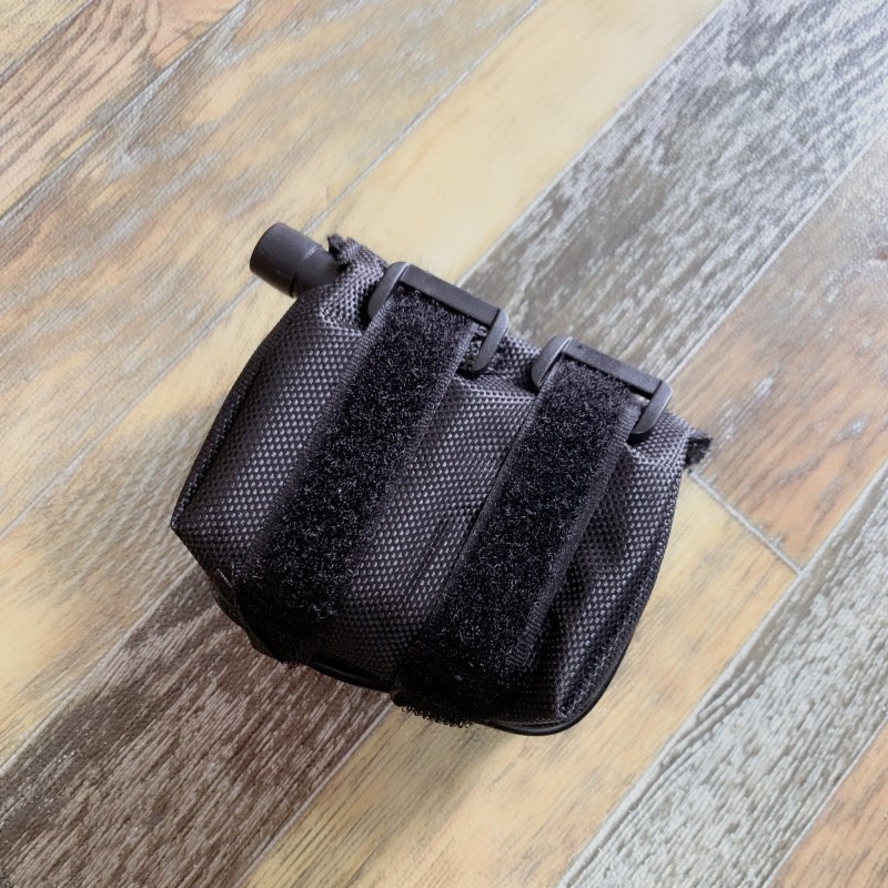 8.4V自行车前灯防水硅胶电池组 T6头灯电池包 6节18650电池组