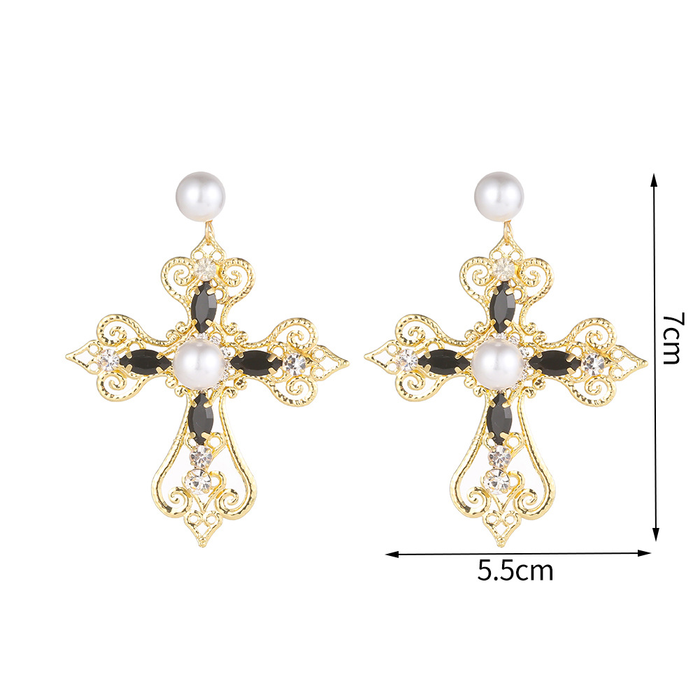 53155 Européen Et Américain Célèbre Croix Strass Boucles D'oreilles Vintage Cour Modèle Style Creux Tout-match Et Frais Boucles D'oreilles display picture 24