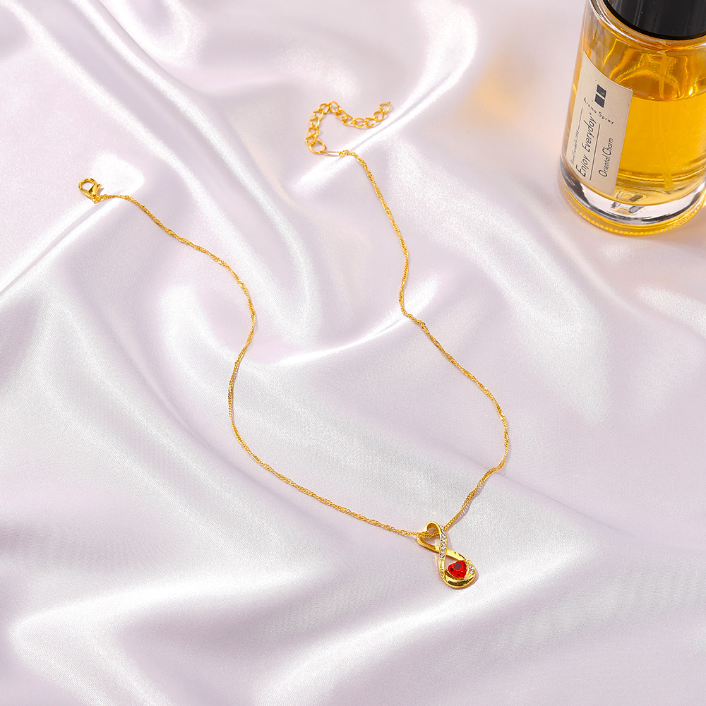 gold crystal love short necklace