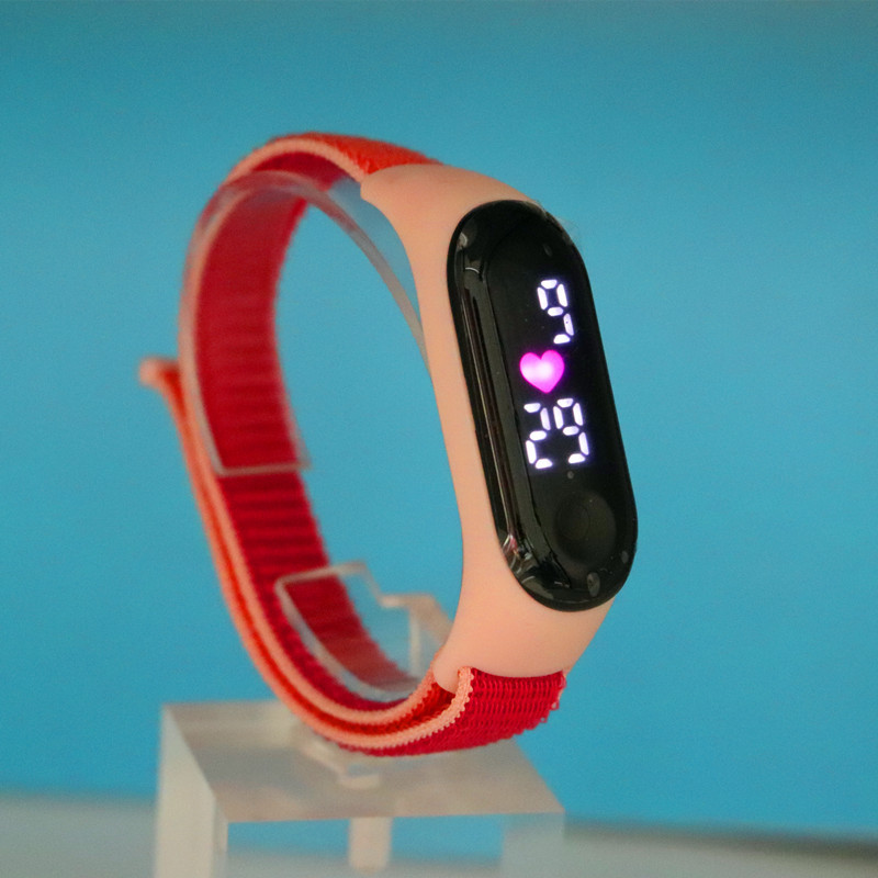 跨境爆款现货心型尼农表带led电子表学生情侣时尚运动防水LED手表