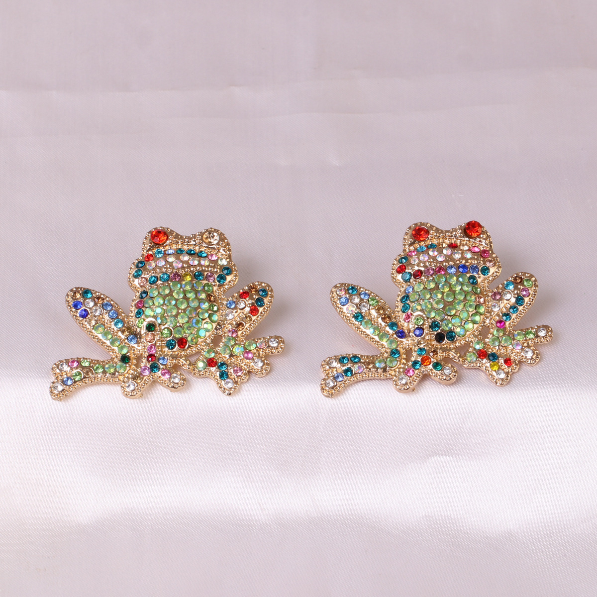 Wholesale Inlaid Green Diamonds Cute Frog Rose Gold Small Animal Earrings For Women display picture 5