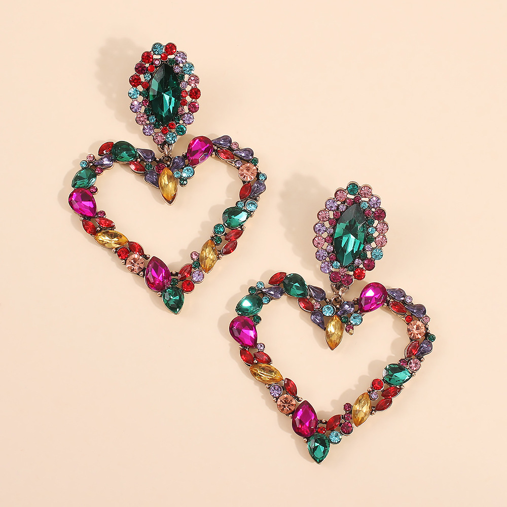 Exaggerated Heart Fashion Earrings display picture 5