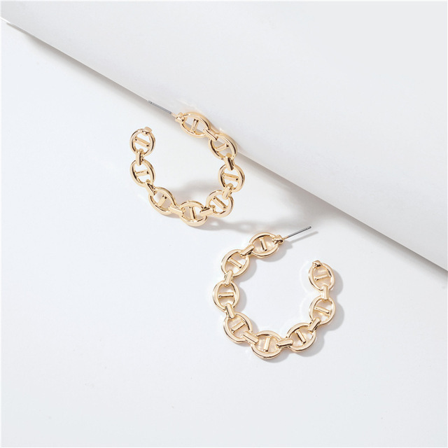 Retro C Shape Plating Alloy No Inlaid Earrings display picture 1