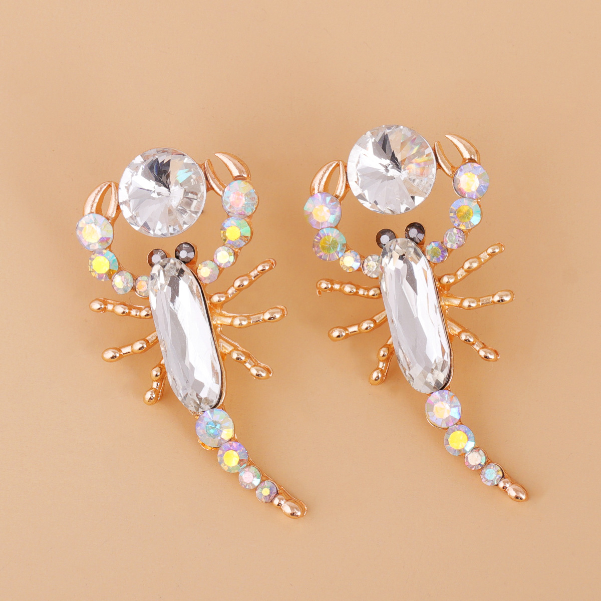 Diamond-studded Scorpion Earrings display picture 6