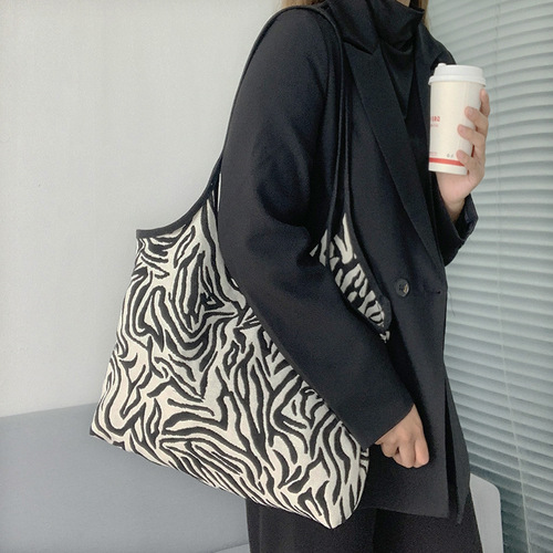 Women's Striped Zipper Bag, New Trend Ins Style, Fashion Celebrity Tote Bag, Canvas Bag, Large Capacity for University Students