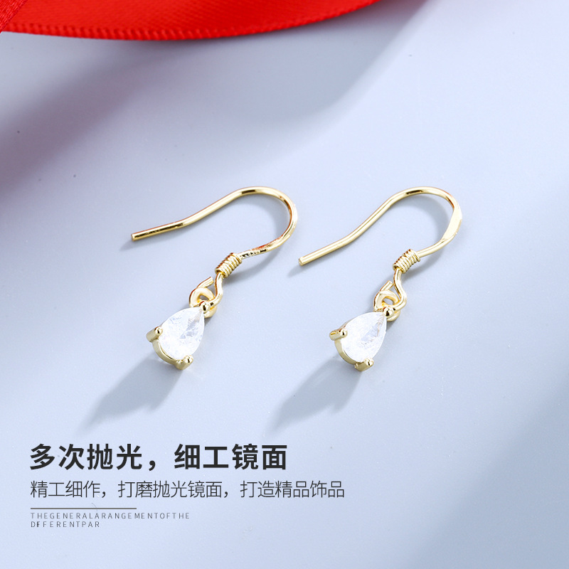 Fashionable elegant short earrings with zircon drop-shaped
