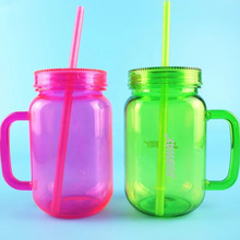 厂家直销500ml彩色高透塑料饮料罐带吸管和手柄梅森杯