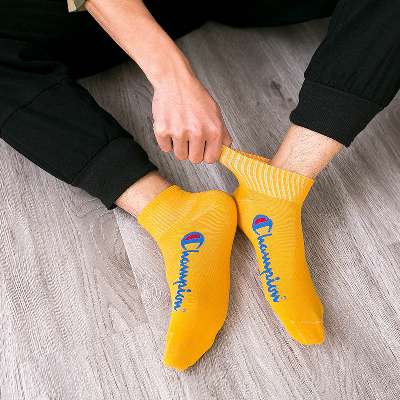 Calcetines Deportivos De Algodón Peinado Corto Absorbente De Sudor Casual Para Hombres Al Por Mayor display picture 9