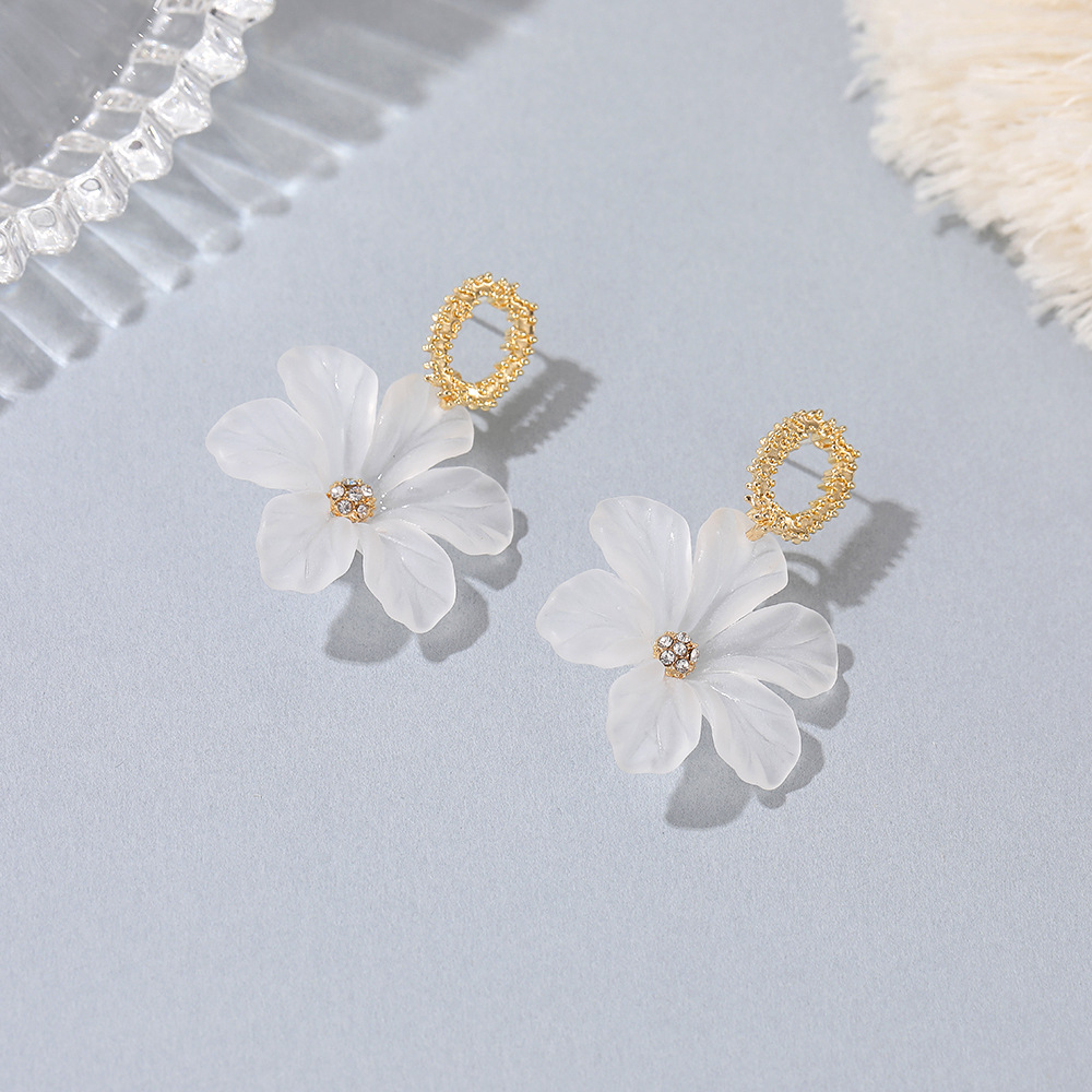 S925 Silver Korean Simple Transparent Flower New Beautiful Flower Earrings display picture 4