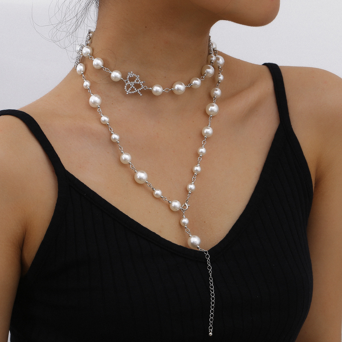 Fashion Simple Multi-layer Pearl Necklace Hollow Micro Diamond Heart-shaped Necklace display picture 4