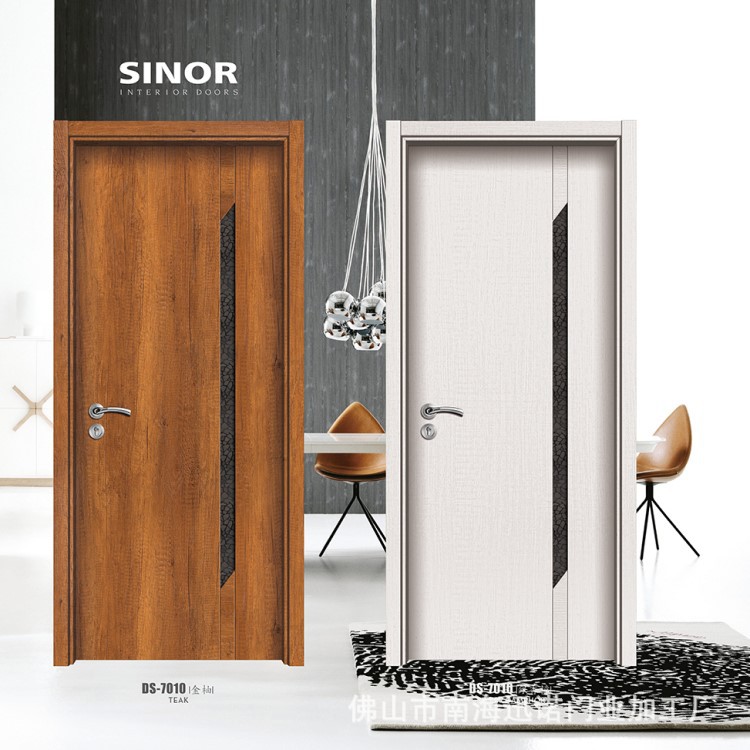 Suministro directo de fábrica simple puerta plana interior puerta de cristal de carbono puerta del dormitorio puerta de la habitación sin pintura