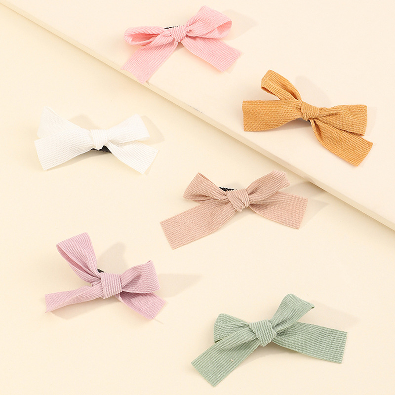 Cute Bowknot Children's Simple Hairpin display picture 1