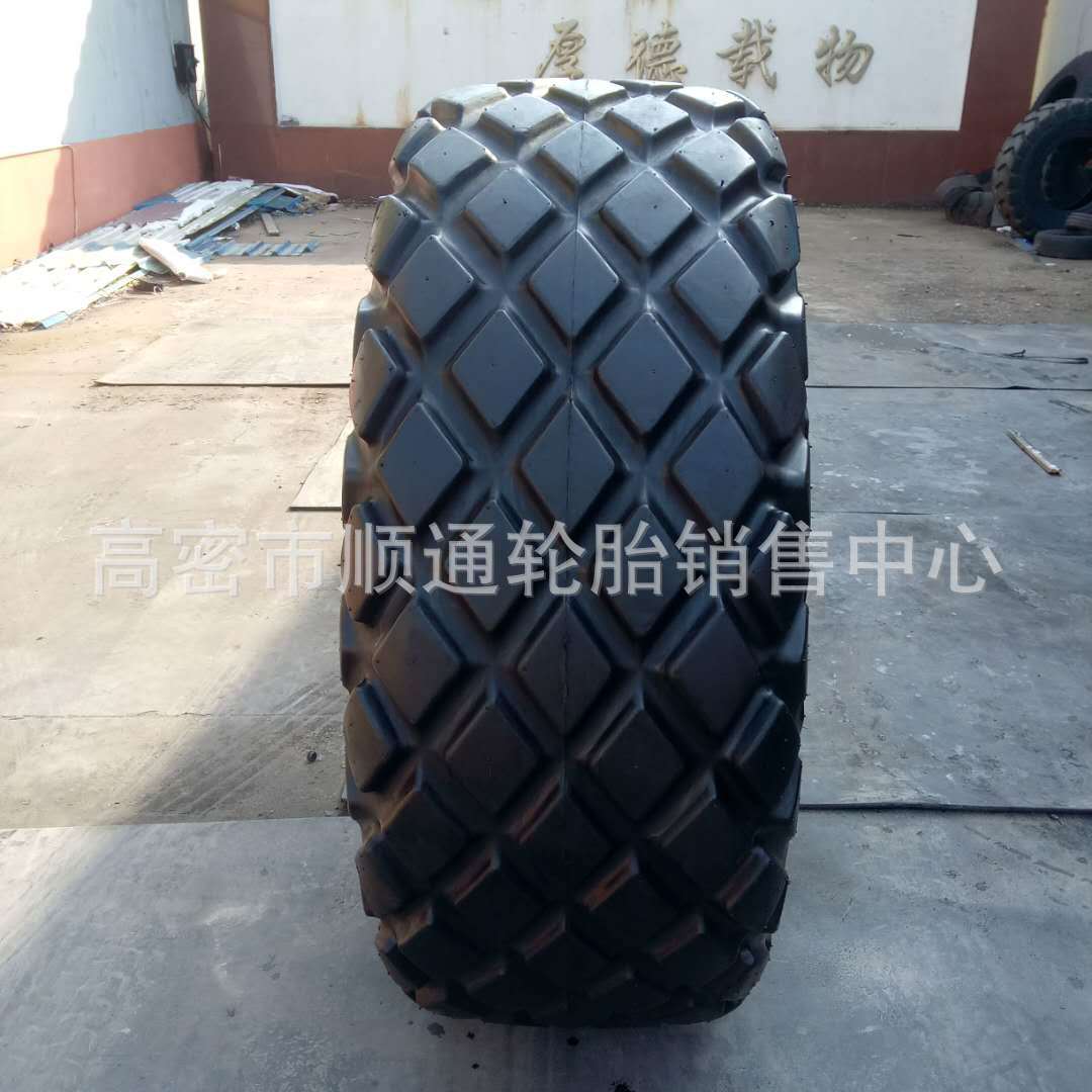 压路机轮胎23.1-26菠萝块花纹轮胎15.5/60-18 18.00-24