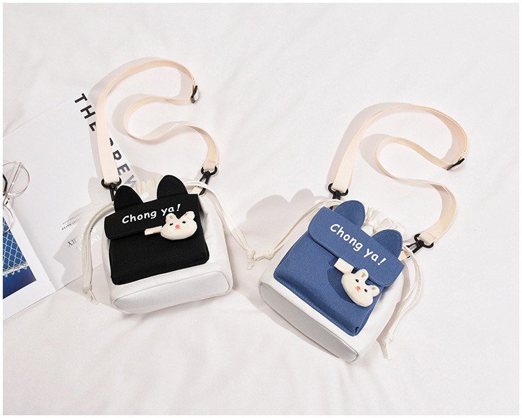 Korean New  Creative Cute Cartoon Funny  Drawstring Bucket Small Shoulder Bag Girl Cute Color Small Bag Wholesale display picture 10