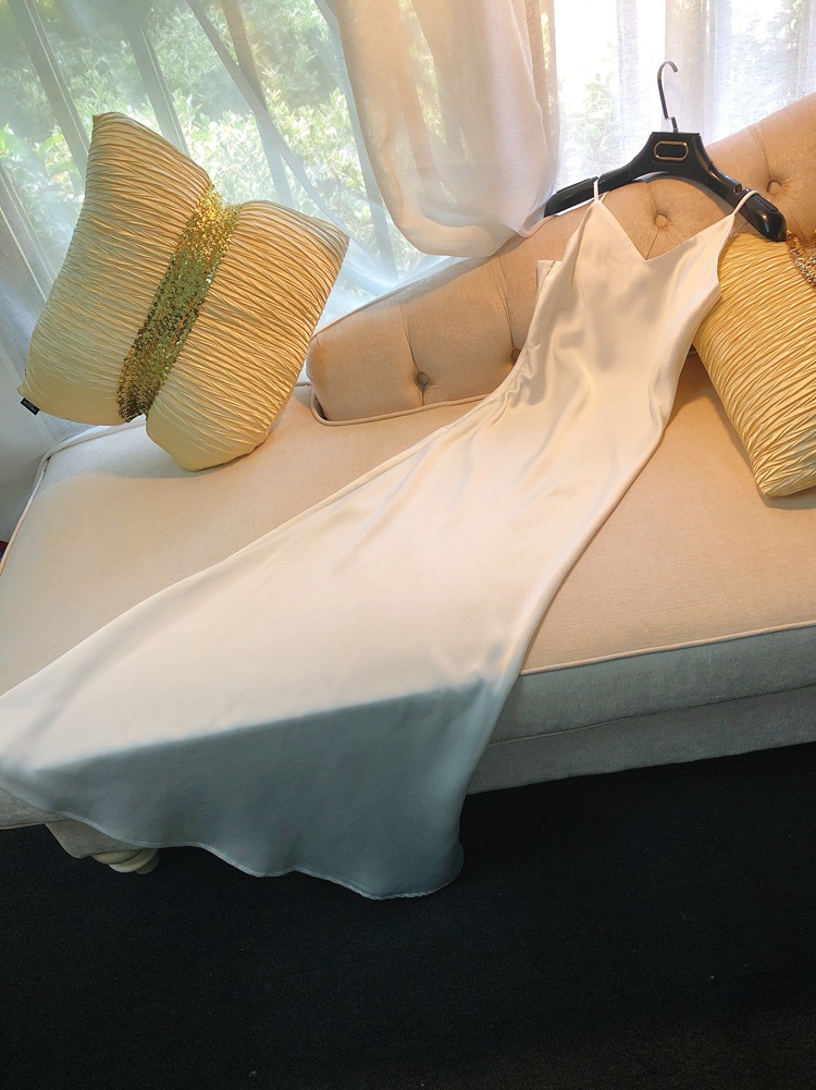 气质性感吊带连衣裙女无袖长裙醋酸面料日本进口高级缎段秋